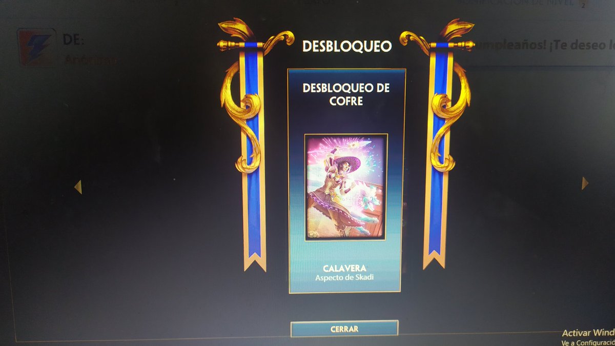 YanSpica's tweet photo. Gracias a la personita que me mandó este cofre por mi cumpleaños <3 https://t.co/6IYWHg4kxR