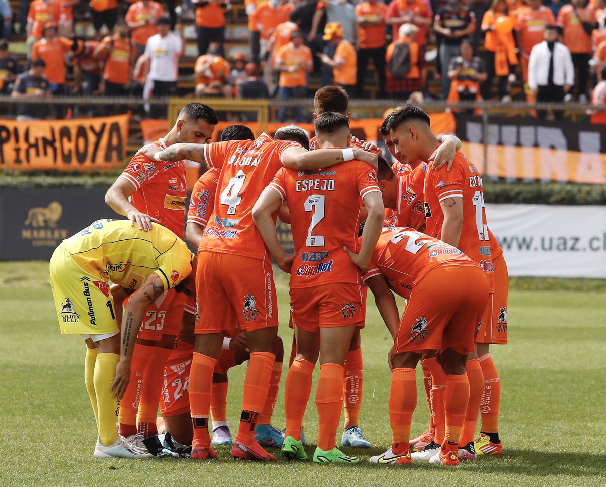 Cobreloa_SADP's tweet photo. La unión hace la fuerza 💪🏼🦊⚽️

¡Vamos Cobreloa! 
#Cobreloa https://t.co/Knlbx3OEQg