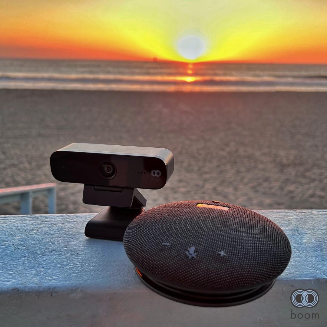 Work From Home/Anywhere Kit! The MINI and GIRO ensures superior video & audio quality for your #OnlineMeetings. The #ZoomCertified camera provides a clear & smooth video transmission while the GIRO provides a professional audio experience. Learn more!👉 hubs.li/Q01lCNy-0