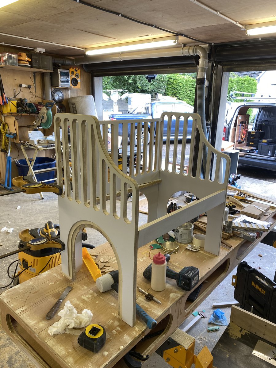 GoliathCNC's tweet photo. A brand new user-made #cncproject directly from Scotland 🤩
How cool is this co-sleeper? The color contrast is truly amazing 🌈

#GoliathCNC #cncmachine #cncmachining #design #wooddesign #tech #technology #innovation #cncdesign #productdesign #woodworking #woodworker https://t.co/N4pxOz17Dg