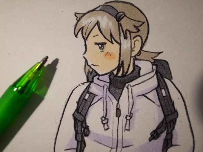 初月 
