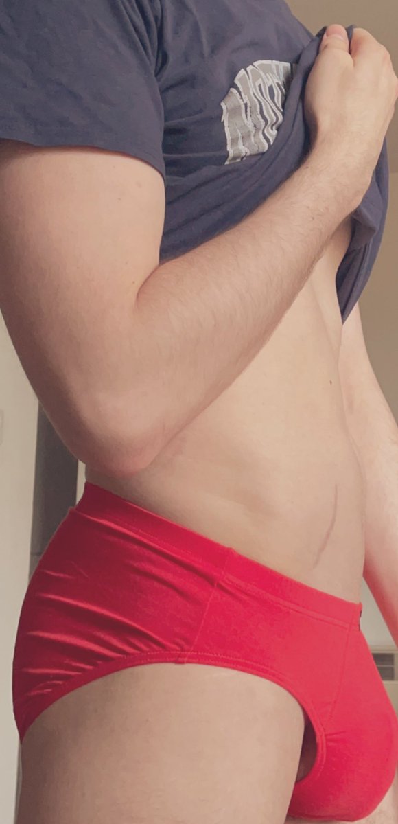 ThatGayTom's tweet photo. Pull em down and get to work https://t.co/jN07PF3GFZ