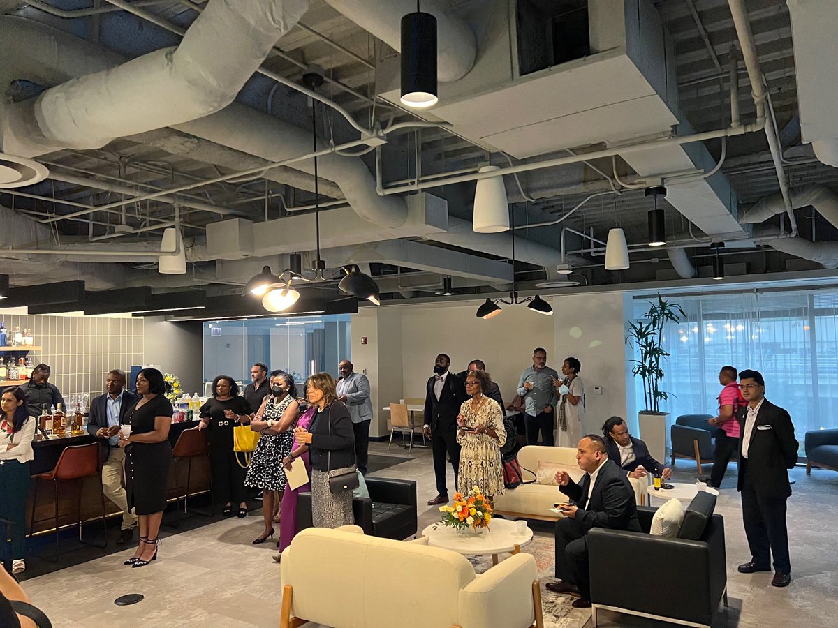 MyForefront's tweet photo. Forefront was proud to host @FundBlackChi Reception for New African American Foundation Leaders honoring @danoash (@FieldFoundation), Tovah McCord (@Nicor_Gas), Debra Walker Johnson (@ForestPresFund) and @solnanderson (@EvanstonForever).  Amazing #nonprofit BILPOC leaders in IL! https://t.co/8k7yhjgqpH