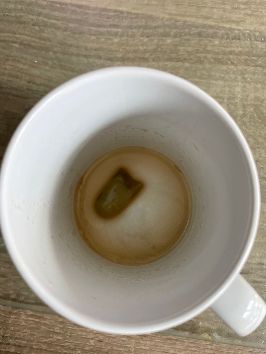 johnson_stephy's tweet photo. @CocaCola absolutely appalled by the lack of responsibility taken by glove tips being in your product. No respect or care for your customers, and lack of hygiene is astounding.

#CocaColaDreamworld #RealMagic #TasteTheWonder #CocaColaCreations https://t.co/O5nksMU4Jh