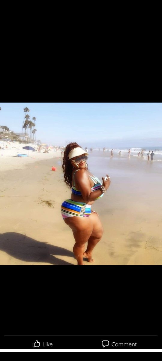 mightyafrodyDee's tweet photo. @LJones0702 #ThickThighThursday https://t.co/YO3Y3c0DKB