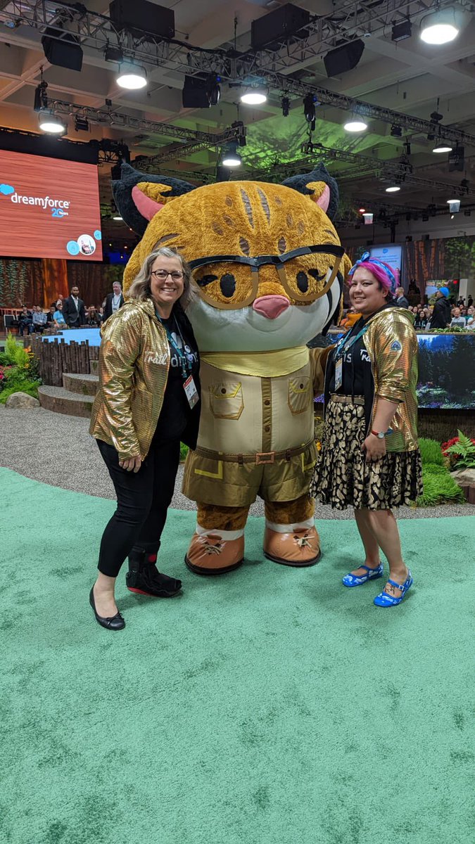 zazamataz's tweet photo. #Appyness is two of my best gals, @appexchange #Appy and fellow #GoldenGirl @bextabooo 💖😻#df22 https://t.co/bSfLvUVEAi