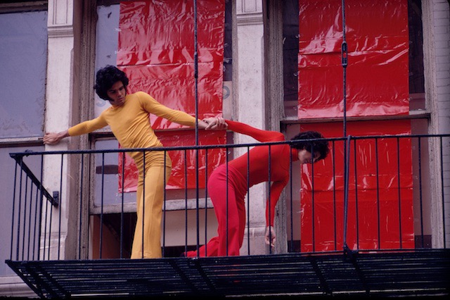 Dancers on Fire Escape in SoHo, 1972. I wish we still saw stuff like this in the ‘hood! Photo: Robert Weinreb
#SoHomemory