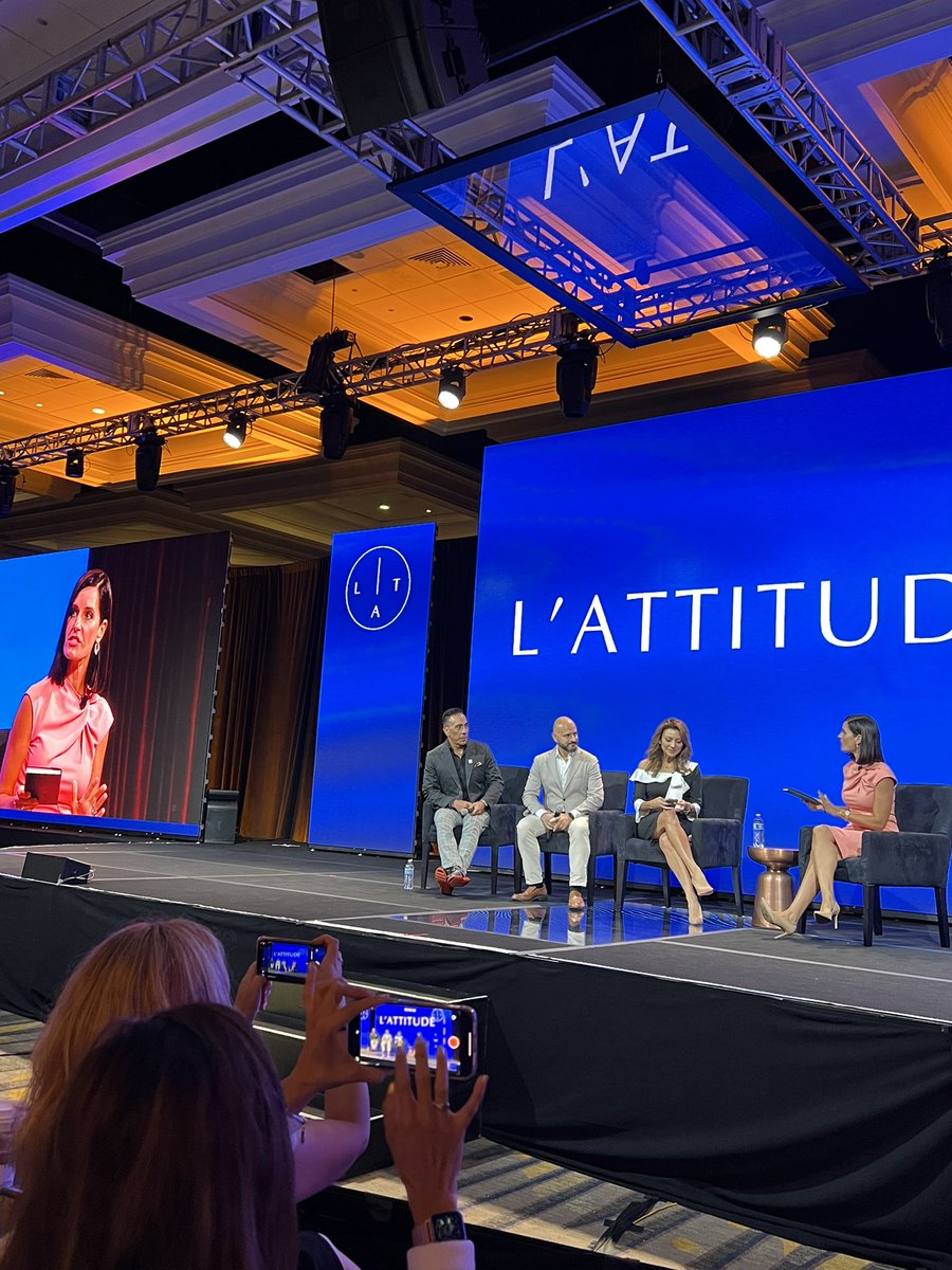 LATTITUDEevent's tweet photo. 3 year L’ATTITUDE alum @contessabrewer takes the stage leading the conversation about Latinos in Technology with @ggdiazjr, Chairman, Hispanic Technology Executive Council - HITEC and Founder/CEO Conectado, @duque_omar, CEO of @HITECLeaders and @liligil, CEO of @cienplus 💯🙌🏽 https://t.co/kcQASnGaHZ