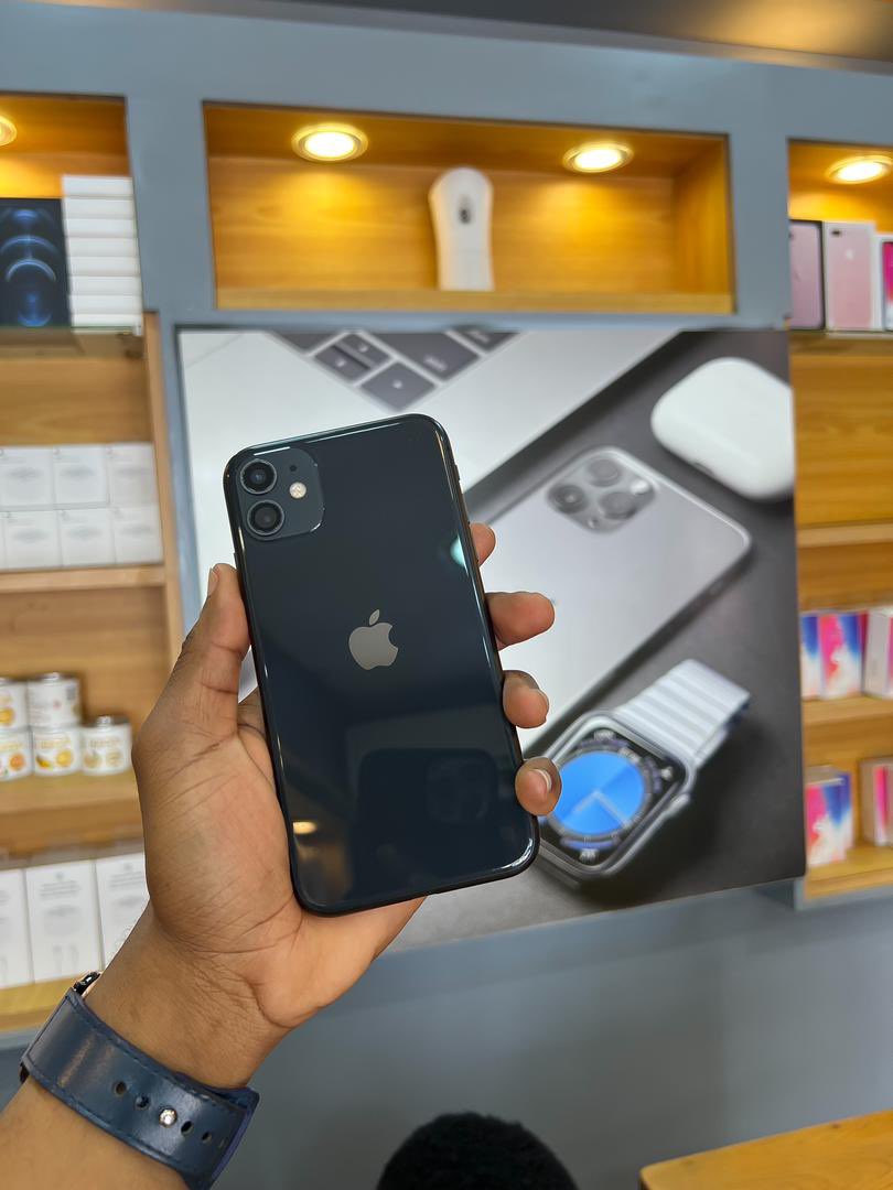 iphonestoredsm's tweet photo. #Kitonga 11 64gb | Battery Health 89% | Clean piece | Tsh 850,000/=
Insta @telaviv_store
📍Mwenge Sokoni
📞0658008666 https://t.co/Nut1yjaaGV