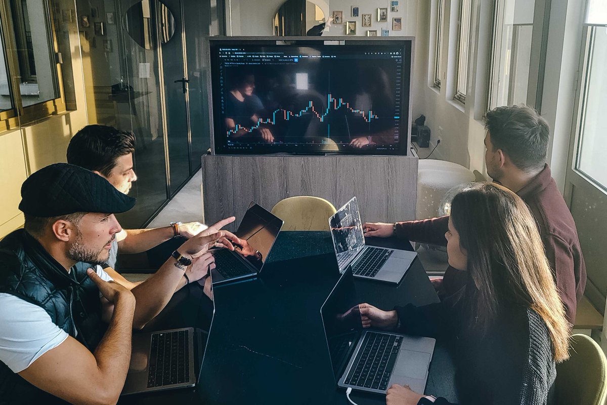 retreeb_io's tweet photo. The team gathered today, big news are coming tomorrow 🔥 
 
(still not regarding the listing 😏, more about that next week 😜)  $treeb https://t.co/uYMn8mwGF4