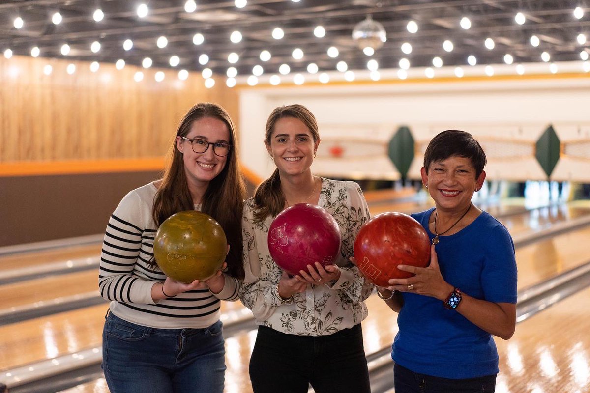 VentureCenter's tweet photo. We had such an amazing time with our fintech founders last night at Dust Bowl! Especially thankful to be sharing the lanes with our sponsors @WLJEmployment and @frostpllc 🎳 #FISfintech #theventurecenter https://t.co/XMN4iRZAv4