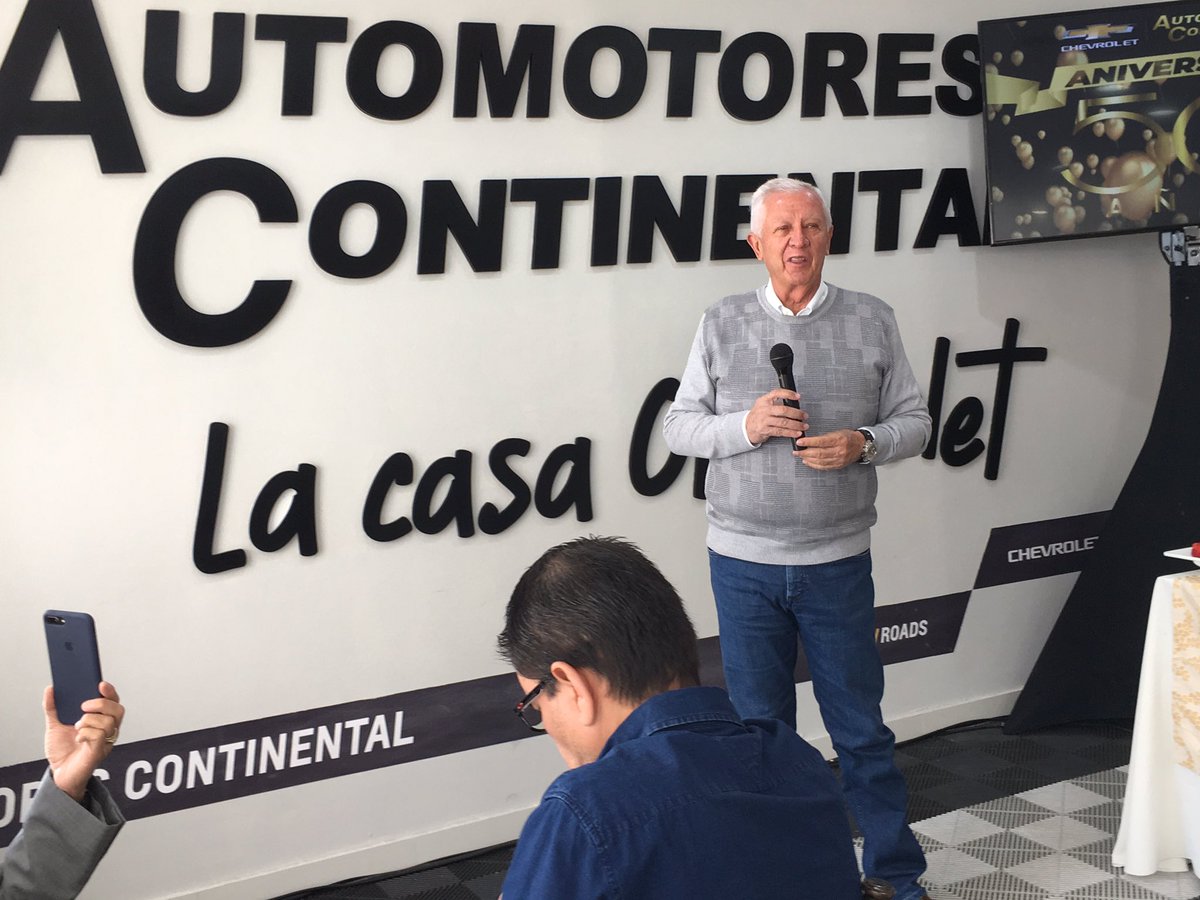 AutomagazineEc's tweet photo. AUTO Magazine con AUTOMOTORES CONTINENTAL, en la celebración de su Aniversario 50 en el mercado ecuatoriano: ⬇️
https://t.co/xw6gbBsb93

#AutoMagazineEc #Autoconsa #Ecuador #AutomotoresContinental #Aniversario50 #ConcesionarioNro1 #Chevrolet #Isuzu #IndustriaAutomotriz #Camiones https://t.co/4nhKNSQ9G6
