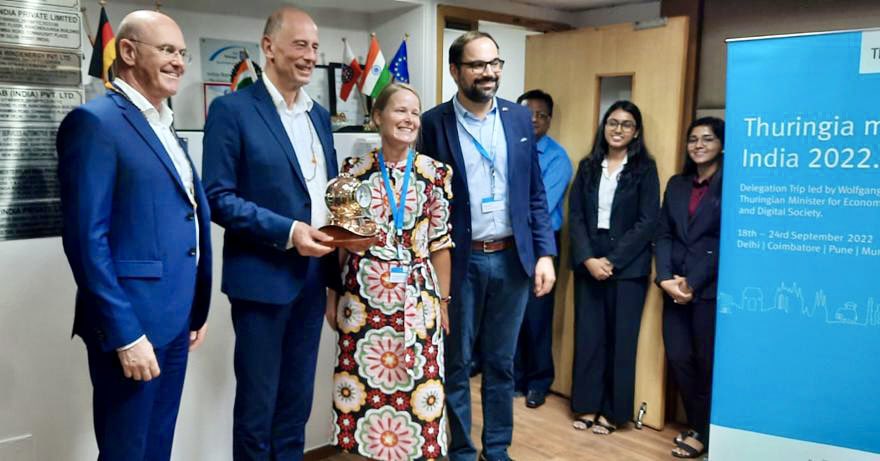 MikeDBatra's tweet photo. Honored to receive the Minister of Economics of #Thuringia @WTiefensee &amp; his delegation at our @DrWamserBatra India HQ in #Delhi! It is also the Representative office of Thuringia in #India and has supported over 70 Thuringian companies since 2016. https://t.co/G6fVoU5OFw
