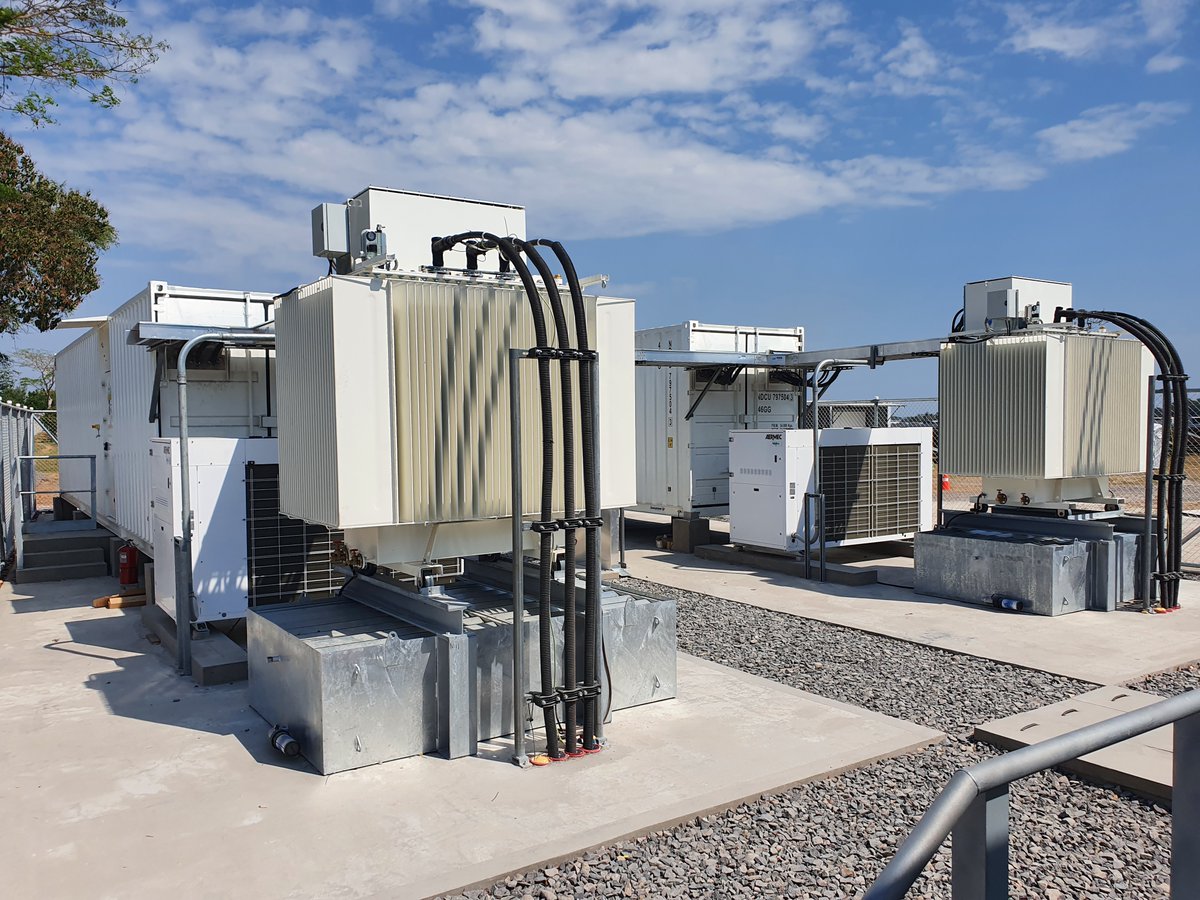 NEOEN_SV's tweet photo. Luego de ser pioneros en la instalación de baterías en Centroamérica, Neoen añade capacidad de almacenamiento. Hemos iniciado operación de dos nuevas baterías en El Salvador, alcanzando una capacidad total de 14 MW / 10 MWh. ¡Nuestros proyectos innovadores siguen abriendo brecha! https://t.co/Nz0kAKxRkt