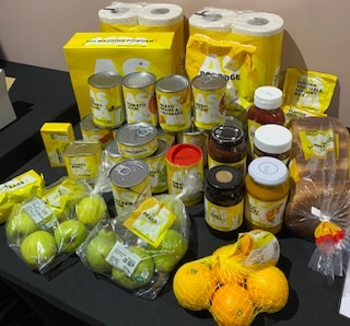 EileenKelly33's tweet image. At today&apos;s #FuelYourKnowledge event with @Calderdale @VSIAlliance @nwgrnd_together @RogersSian &amp;amp; many more, we saw the price difference between the @asda Essentials Range (£20.78) &amp;amp; these popular brands also from Asda (£57.88) - Essentials it is then!
#CostOfLivingCrisis #support