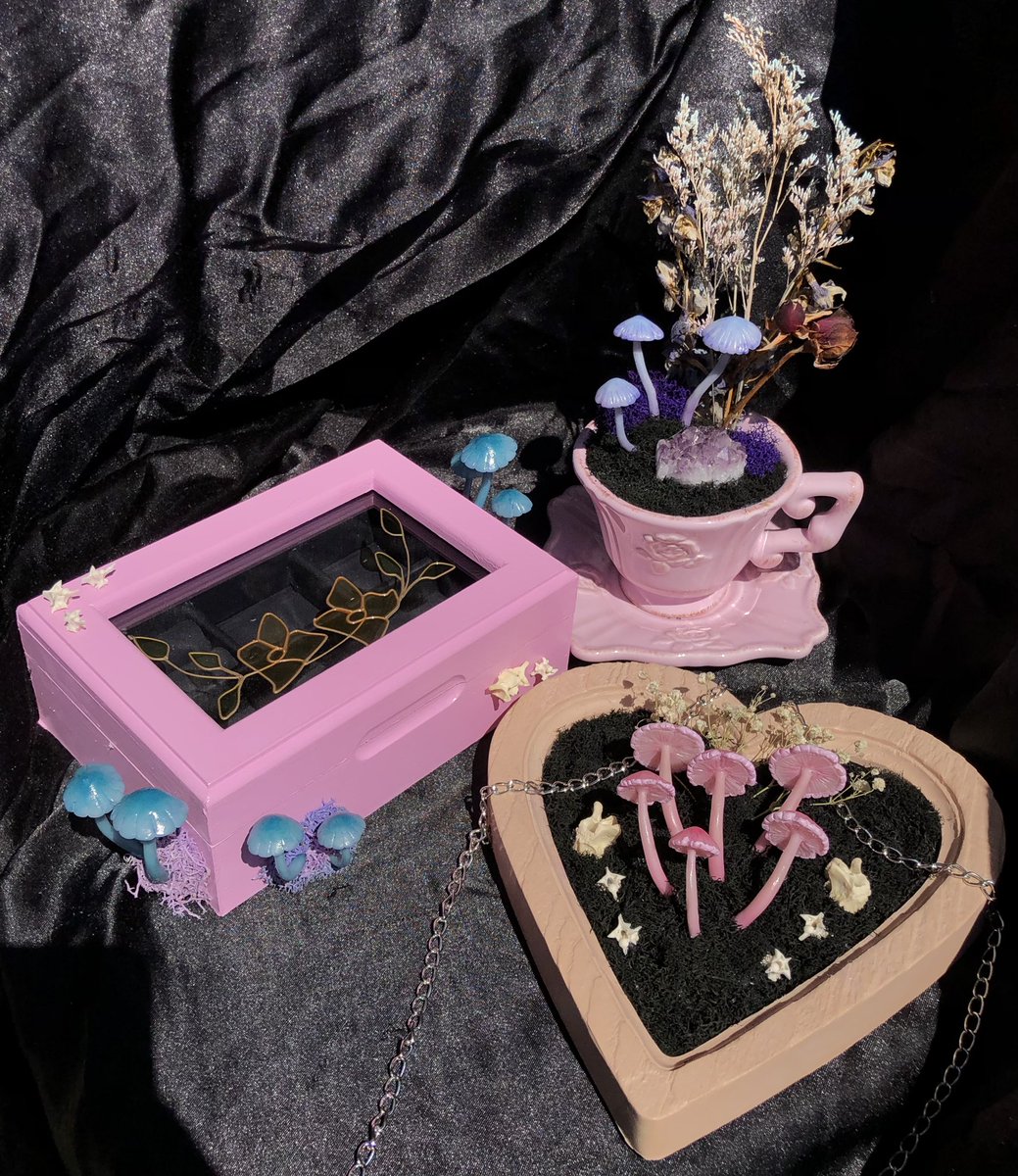 botanicaglow's tweet photo. Pink collection on the site🌸 &amp; they ✨light up✨ like always💗 https://t.co/3fFZAZwxyi https://t.co/rtqVnDL9d0