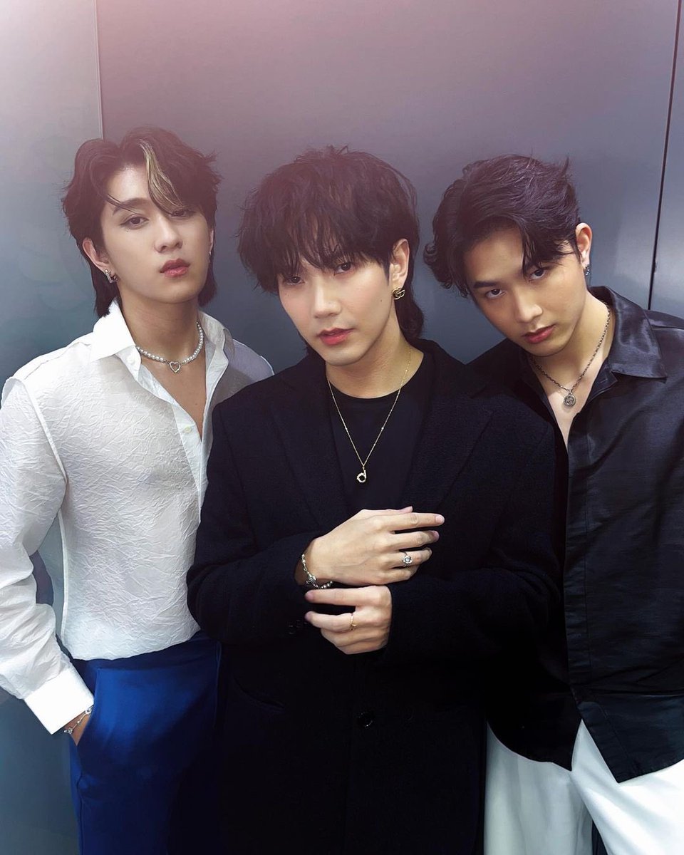 Build_INAFC3's tweet image. @.hwangjune.makeup memposting foto Build di instagram [22092022]

P&apos;Jak💥 Pretty boy💞 and Mascular guy💪

#VVONSUGUNNASILxBeOnCloud
#BuildJakapan @Buildbuilddd