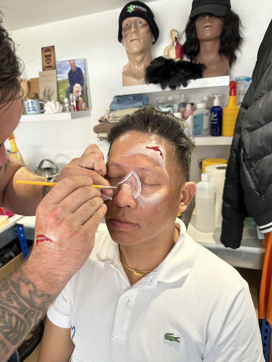 SaviourMedical's tweet photo. THIS IS SIMULATION **. Final day 3 of the Saviour Medical Zero-Hero Moulage Course and candidates getting to grip with flat moulds. Brilliant application from a candidate after only 3 days of training. 👏🏻 https://t.co/3EvLeIGQ78