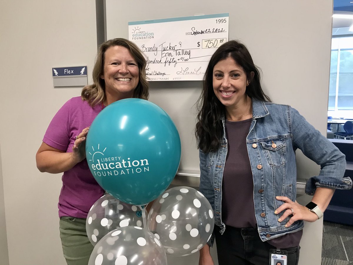 AJ_Wright75's tweet photo. Congratulations to 2nd and 5th grade classes ⁦@LPSFranklinElem⁩ for being awarded grants from the ⁦@LPSFoundation⁩. The generosity and support of the ⁦@LPSFoundation⁩ is greatly appreciated.

⁦@LIBERTYSCHOOLS⁩ https://t.co/6roY2gzn1T