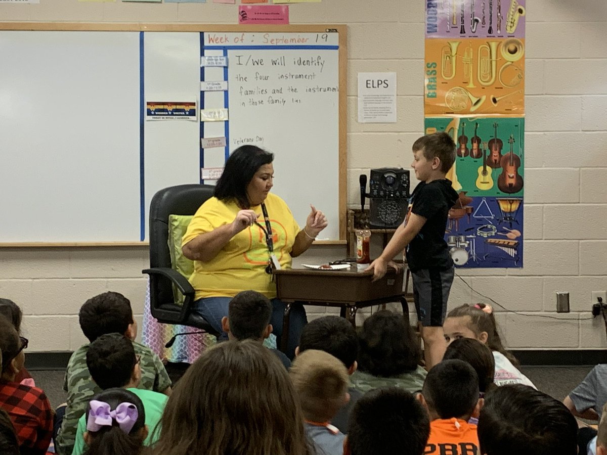 MMCounselorLife's tweet photo. Today’s character lesson on RESPECT! When disrespect oozes out &amp; we engage in unkind words/actions, we can’t take it back! However, we can clean up the mess by apologizing &amp; changing behaviors! #ChooseLP #theketchupcantgobackinthebottle @RIZZUTOELEM @jloz82 @JanetFreeman89 @lpisd https://t.co/eiLLu4pLDq