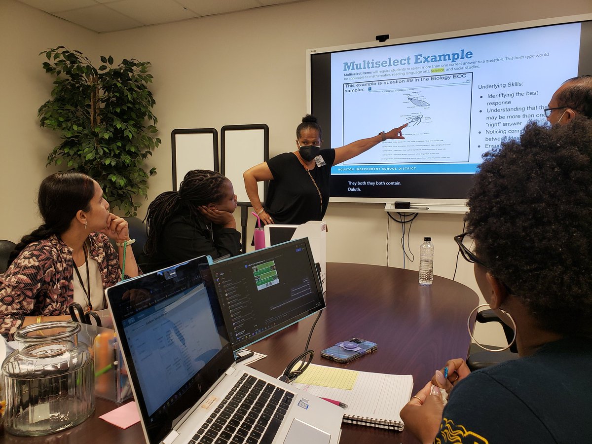 AshleyCrawford tweet media