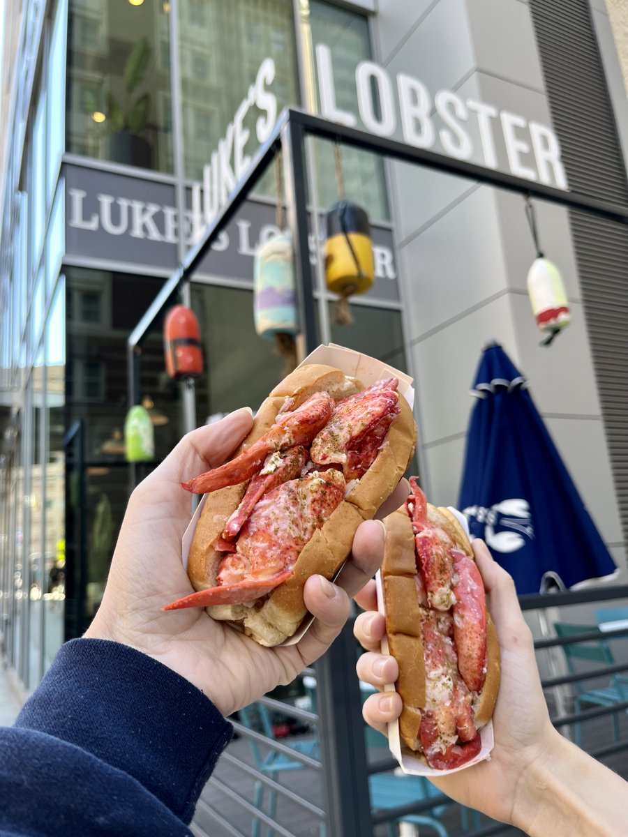 $20 lobster rolls are coming to your neighborhood Luke's🥳To celebrate National Lobster Day we are offering $20 lobster rolls on Saturday and Sunday! Stop into your local Luke's this weekend to take advantage of our best offer of the year!