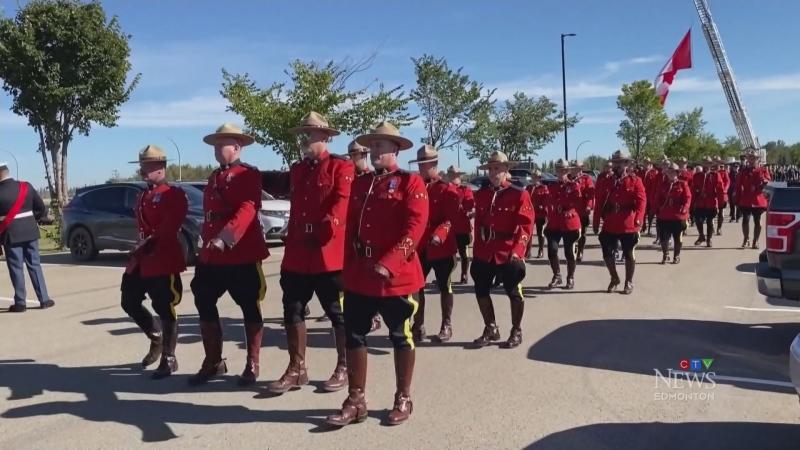 emswire's tweet photo. First responders honour life of paramedic killed on duty. 

"Bagpipes rang out in Stony Plain Wednesday, part of a celebration of life for paramedic Dallas Boyko."

➡️ https://t.co/PUaYGbkOPP

#First_responders #honour #paramedic #EMS  #firefighters #Health_Services https://t.co/XjZWttqksp