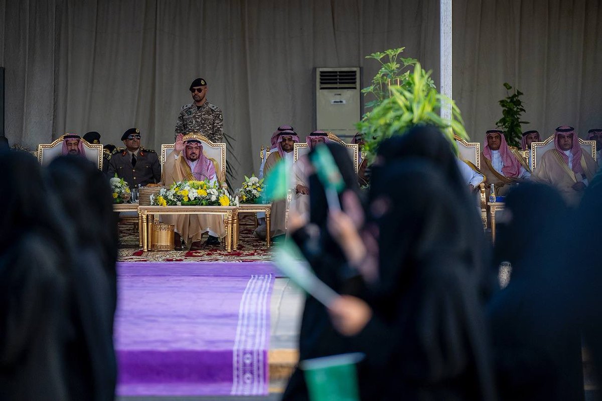 EmarahAlQassim's tweet image. سمو #أمير_القصيم يطلق مسيرة #اليوم_الوطني_السعودي  بمشاركة أكثر من 30 جهة حكومية .