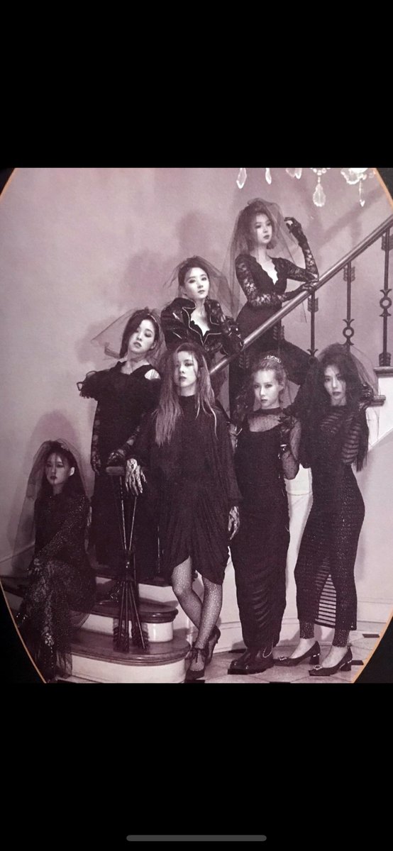 gothic_cobwebs's tweet photo. Dreamcatcher is my favorite music group (their genre is Korean pop rock) #Dreamcatcher #kpoptwt #bestkpopgroup #horror https://t.co/Cs1wZLLIqU