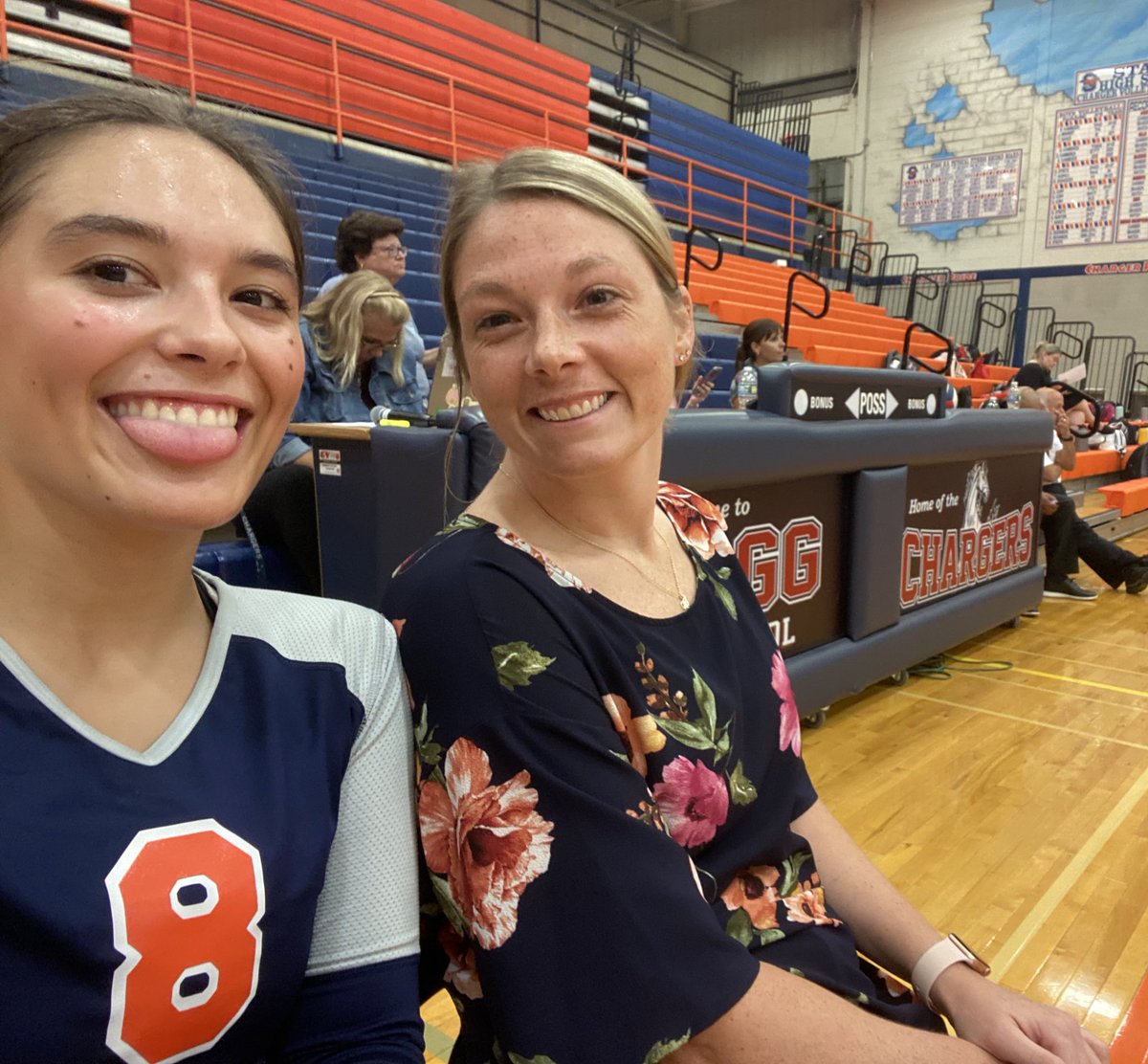 Mskelley0424's tweet photo. HAPPY Belated BIRTHDAY to Coach Clemens!!! Hope you had the BEST day yesterday. (Of course a selfie with your fave girly)😜 
@StaggGirlsVball https://t.co/I2mdjfosp0