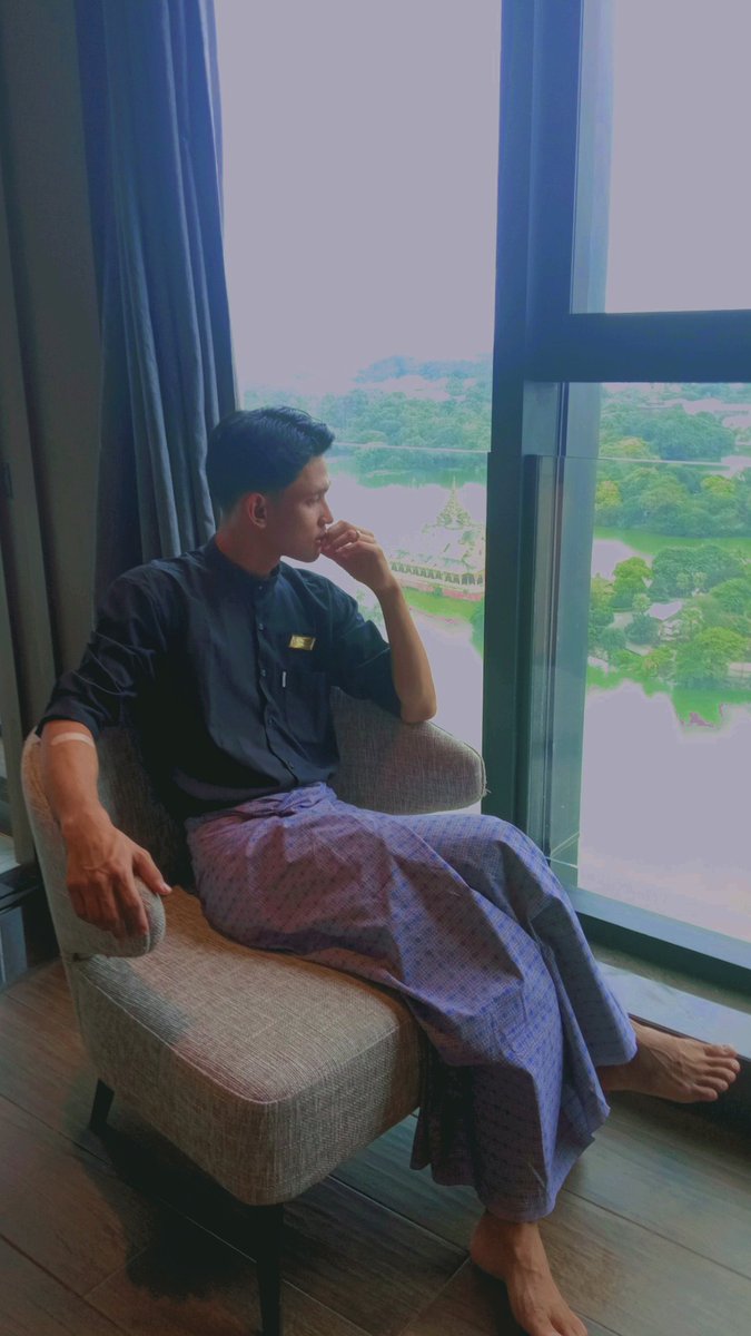 la73030644's tweet photo. 5 min လောက်ရရင်ဘာလုပ်ချင်လည်း😇😇 https://t.co/o9sbEm5jjX