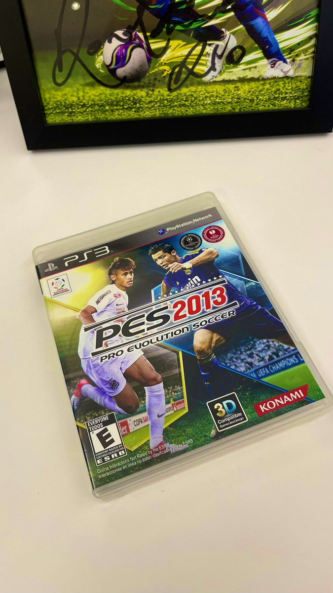 robbyearon's tweet photo. Hoy hace 10 años recibía mi primer regalo de la gente de @KonamiLatAm , era la versión de #PES2013 que tenía fecha de lanzamiento 🇺🇸 para el 25 de Septiembre del 2012. La cantidad de horas de edición y creación de contenido que le dedique a este juego fue increíble. #PESnosUNE https://t.co/ljF1OhyoX6