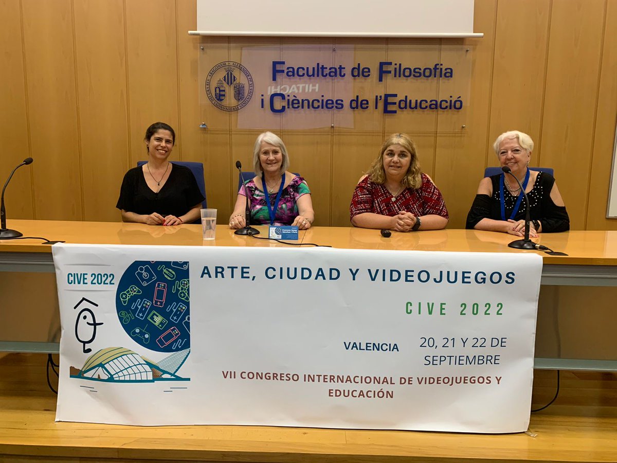 marisacon's tweet photo. Últimos momentos en el VII Congreso Internacional de Videojuegos y Educación, Valencia, España. #CIVE22  #congreso #educación #videojuegos #cultura  #uv 
@ETSEUV @UNPAZ_Oficial  @ProgramadeTutoríasFIUBA  @UTNinspt https://t.co/aRaFS3x1jy