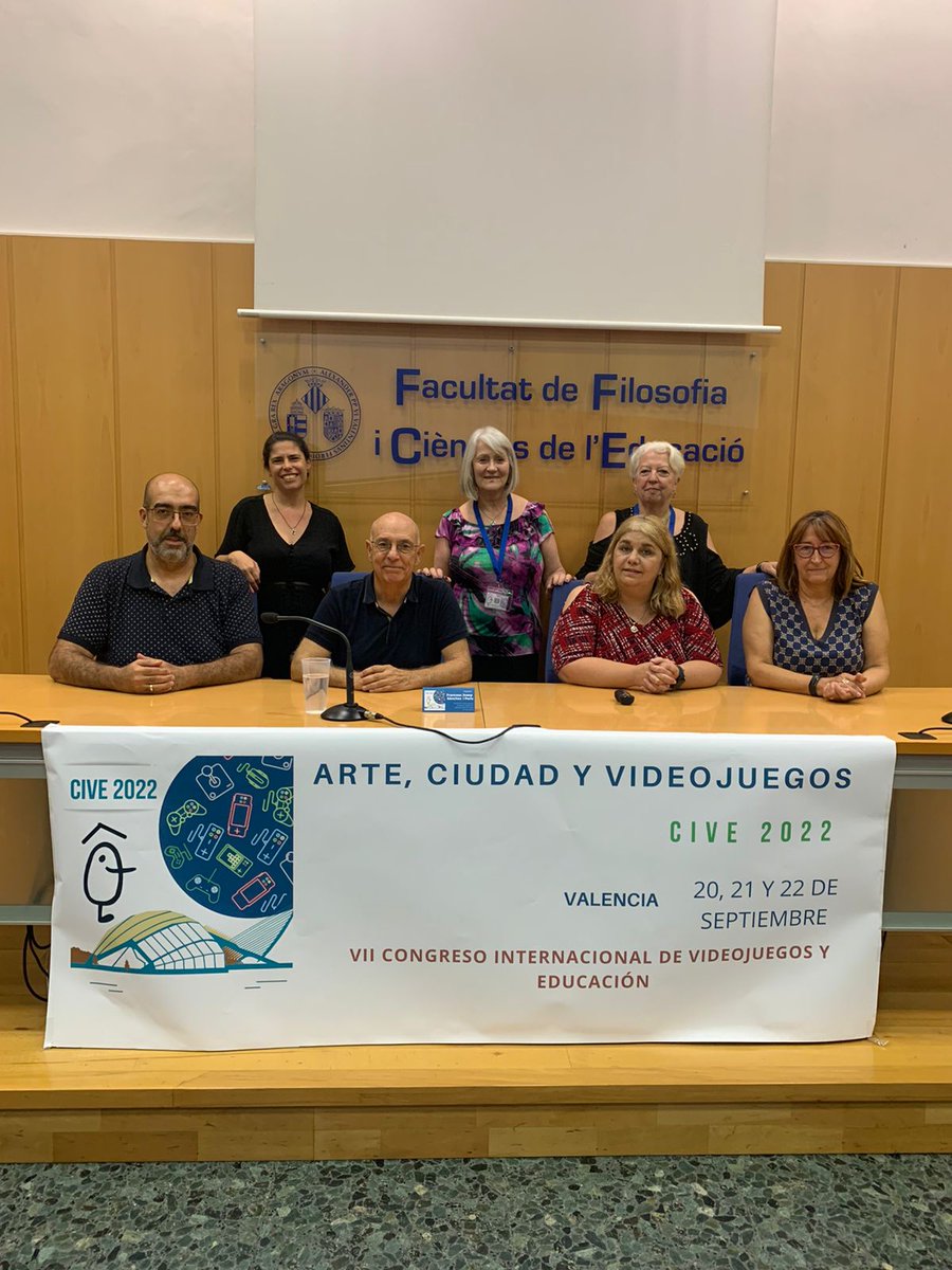 marisacon's tweet photo. Últimos momentos en el VII Congreso Internacional de Videojuegos y Educación, Valencia, España. #CIVE22  #congreso #educación #videojuegos #cultura  #uv 
@ETSEUV @UNPAZ_Oficial  @ProgramadeTutoríasFIUBA  @UTNinspt https://t.co/aRaFS3x1jy