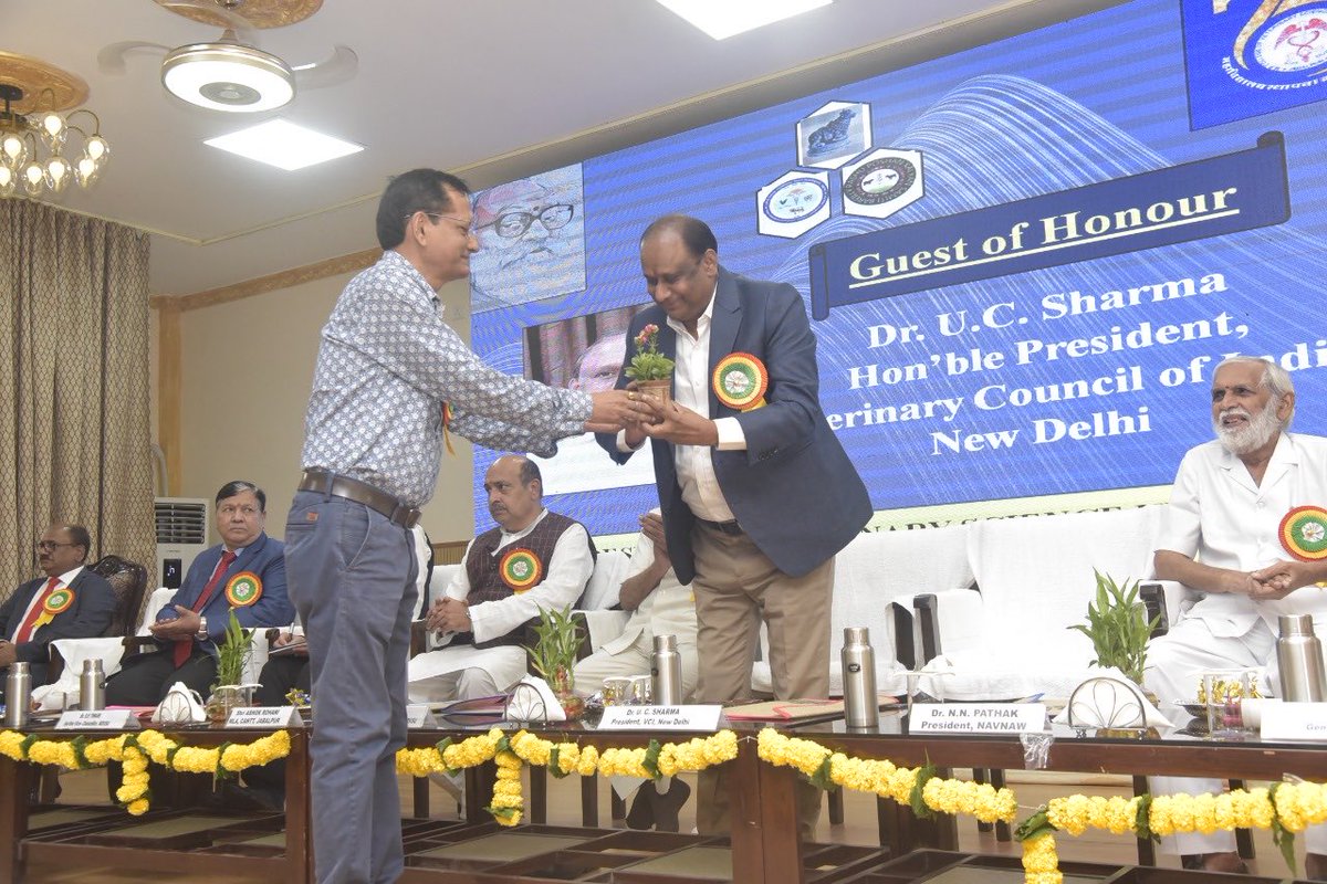 presidentVCI's tweet photo. “Technology is best when it brings people together.” –

Attended two day National Conference on 21st September 2022 on Animal nutrition; Topic: "Cordinated nutrition health &amp; extension Approch for sustainable livestock production". https://t.co/sVk1KU8xfv