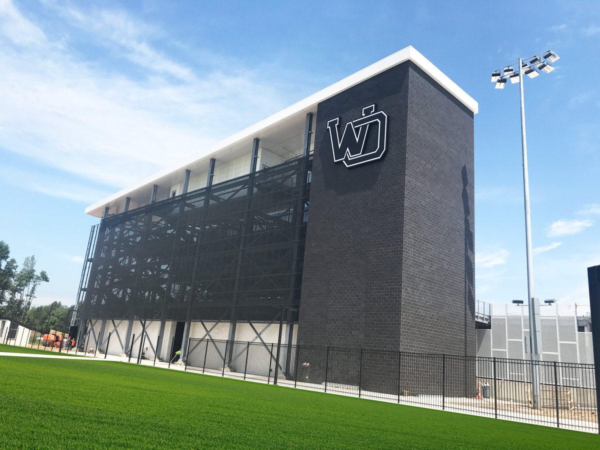 ValleyCitySign's tweet image. It's Back-to-School time!
Take a look at some of our recently installed school signs. We wish all students a great year ahead!
#schoolsigns #ADAsigns #wallsigns #monumentsigns