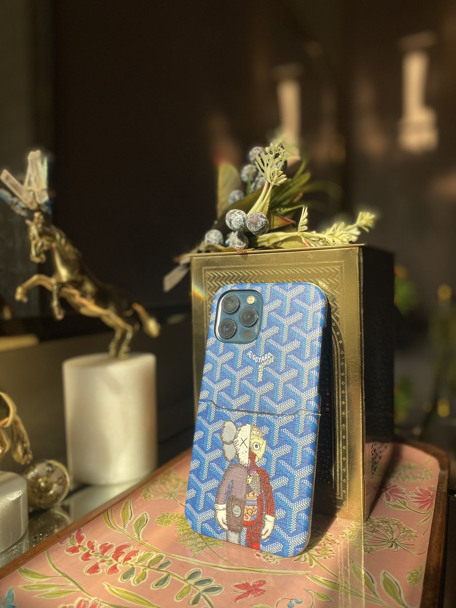 PhoneCoverJ tweet picture