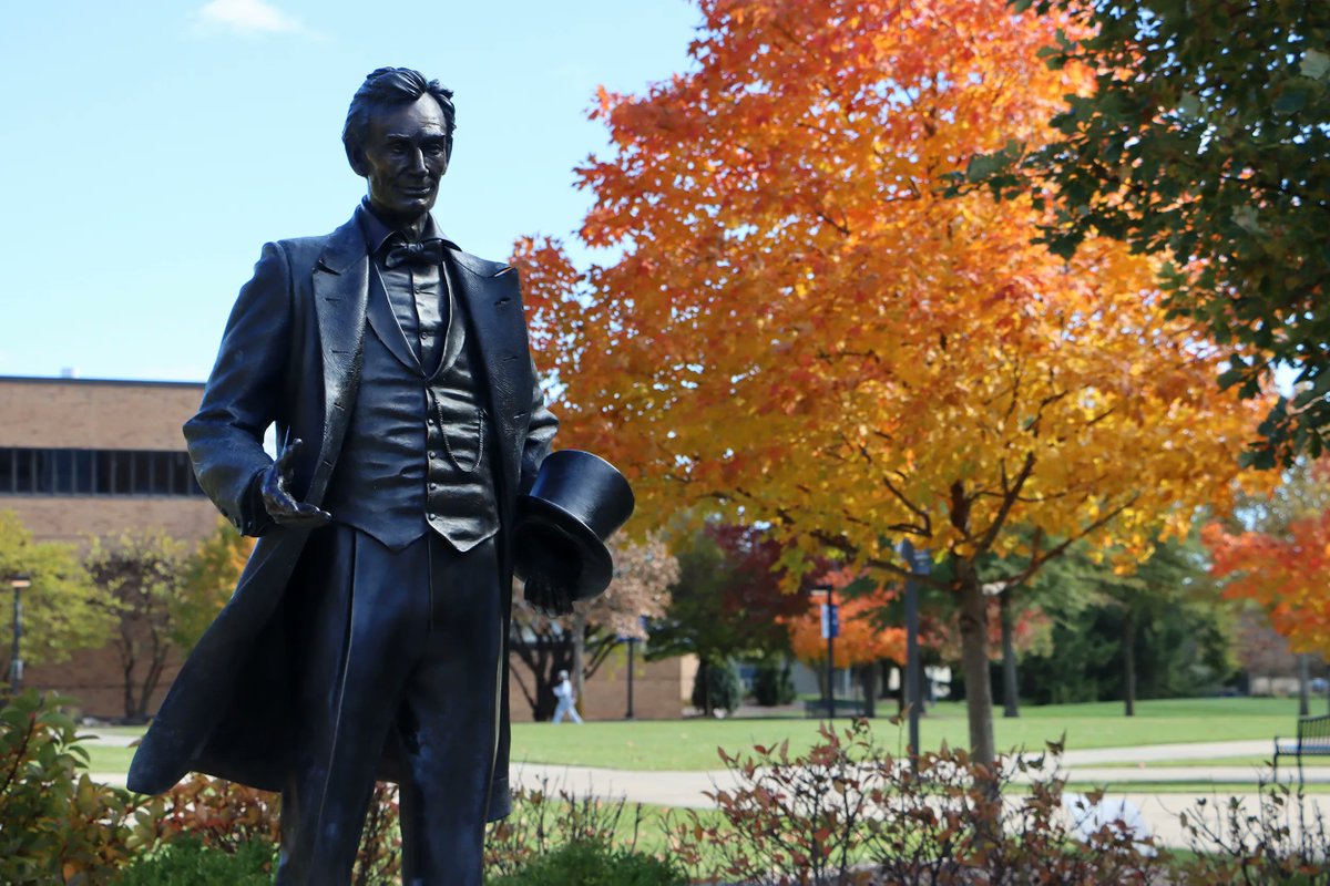 UISedu's tweet photo. Happy First Day of Fall! 🍁 We can't wait to see the fall colors on campus this year, but until then we hope you'll enjoy these fall beauty shots from past years. #FirstDayofFall #FallSpirit https://t.co/krdUzMNbMh