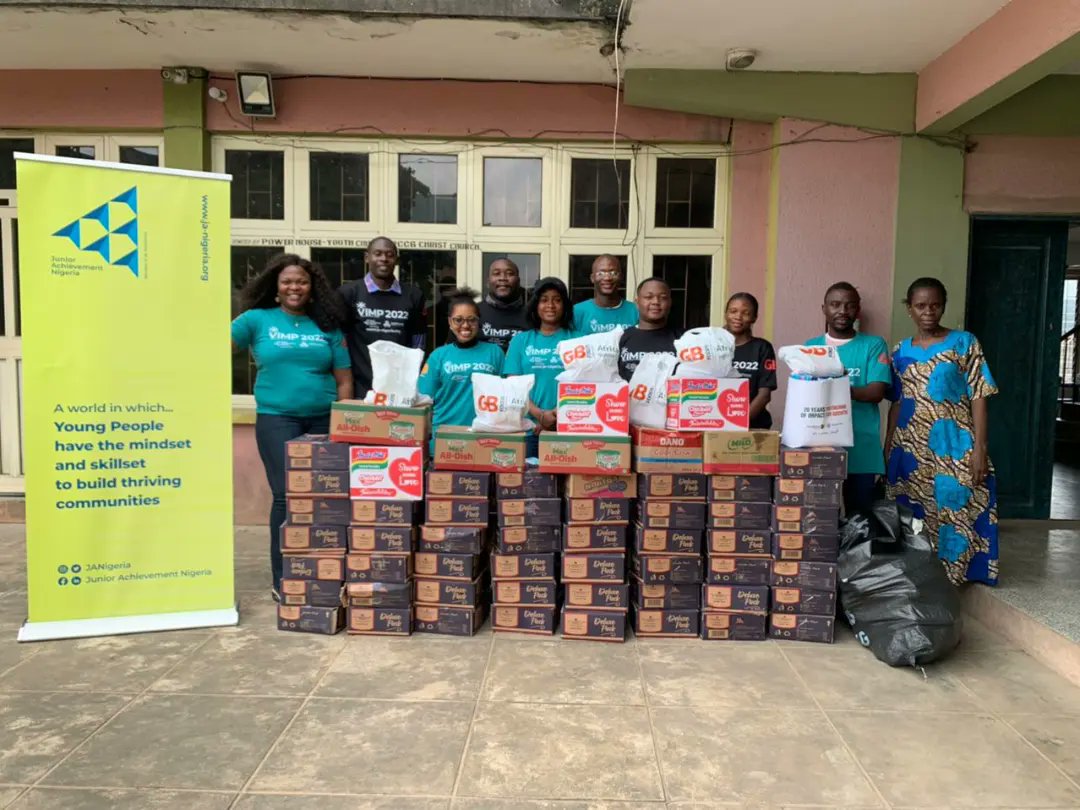 JANigeria's tweet photo. Throwback to our #ViMP2022 corporate social responsibility activity where the participants visited Vigilant Heart, Little Saints Orphanage Home and Lagos State Special Correctional Centre to teach selected topics on Entrepreneurship, Financial Literacy and Digital Literacy. https://t.co/6XLp2CnvdD