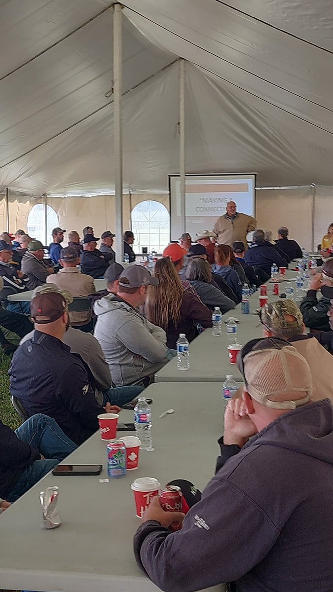 svandehogen's tweet photo. AGRIS GM Jim Campbell kicking off #agrismifield "Making a Connection" tech days. Still time to register for day 2 tomorrow morning. https://t.co/brWHvEEn0h