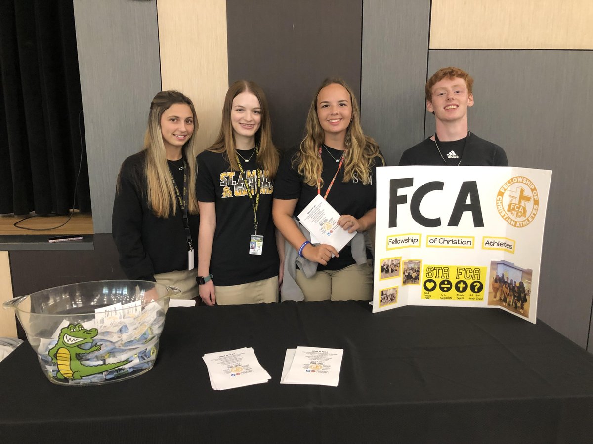 STA_FCA's tweet photo. Come to FCA on Fridays @ 7:10 in the theatre. We can't wait to see you there! https://t.co/fwFlpiiNSR