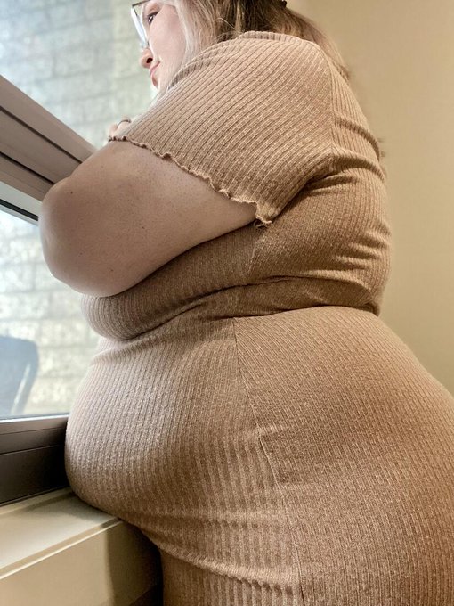 🔥BIG AND TIGHT TO THE WINDOWS MART😍 https://t.co/FJPSBIw2Sr