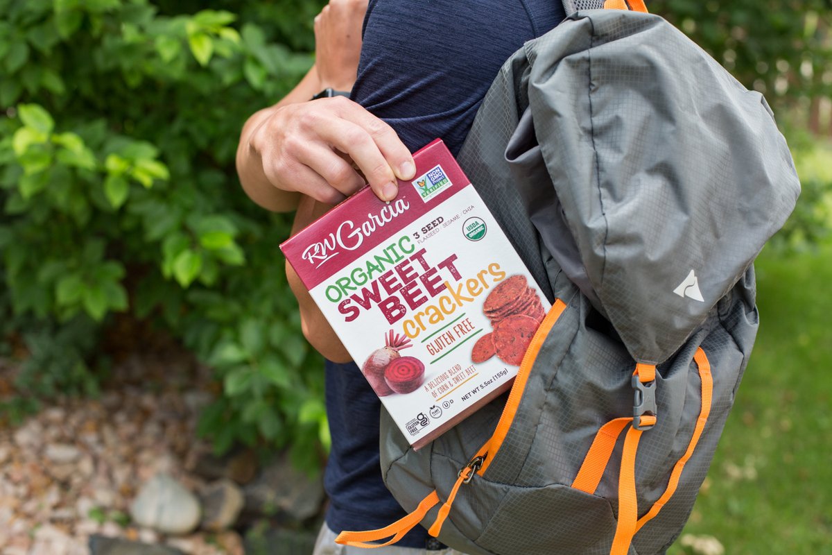Don't forget the trail snacks on your next camping trip! 🏕️🥾

#rwgarcia #beetcrackers #organicbeet #hiking #camping #nongmo #glutenfree #organic #sweetbeet #trailsnacks #campingfood