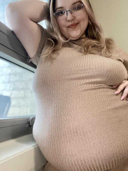 🔥BIG AND TIGHT TO THE WINDOWS MART😍 https://t.co/FJPSBIw2Sr