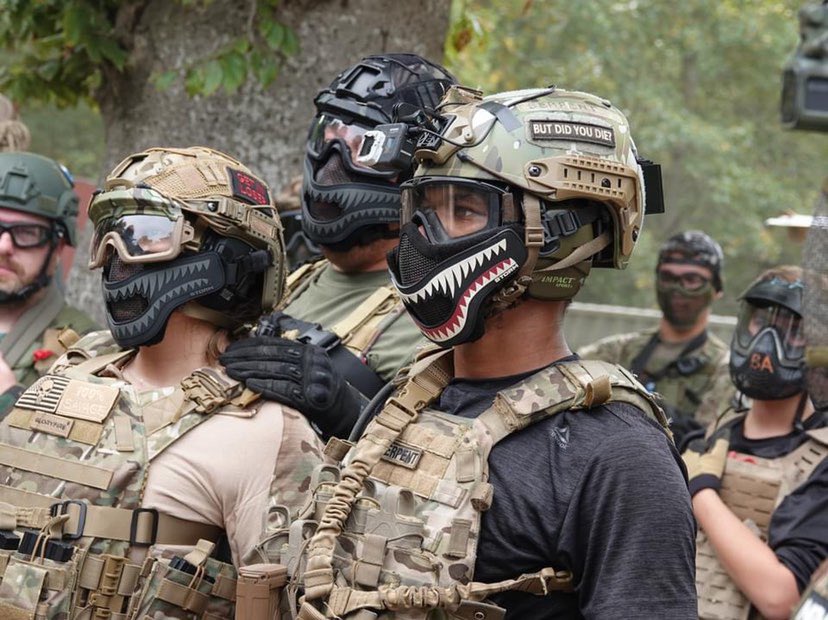 PlaysSerpent's tweet photo. Pre BB War vibes, pictures taken at Ballahack #airsoft #warzone #bbwarz #airsoftobsessed #ballahackairsoft #pewpew #fullsendsonly #milsim #milsimjunkie #speedsim #milspeed #hk416a5 #vegaforcecompany #multicam #multiglam #airframe https://t.co/cwA1Ya7G8d