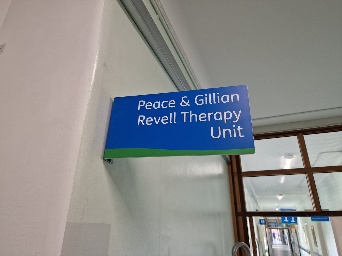 SarahE_NHS's tweet image. Ward safari's this afternoon for #fallpreventionweek @WhippsCrossHosp. Our safari took us to Hope, Peace and Elizabeth wards. Bedside 🛌 teaching and lots of engagement for #fallspledges 
Day 3 has been very busy I have done over 8000 steps!