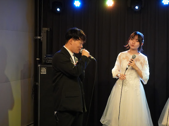 うえすぎよしきさんからメッセージ
『色×音楽』かつオンラインコンサートということで実際に始まるまでどうなるんだろうと思いながら当日を迎えましたが、率直に楽しく、学生の方々が集まったからこその柔軟なライブ作りに感銘を受けました。