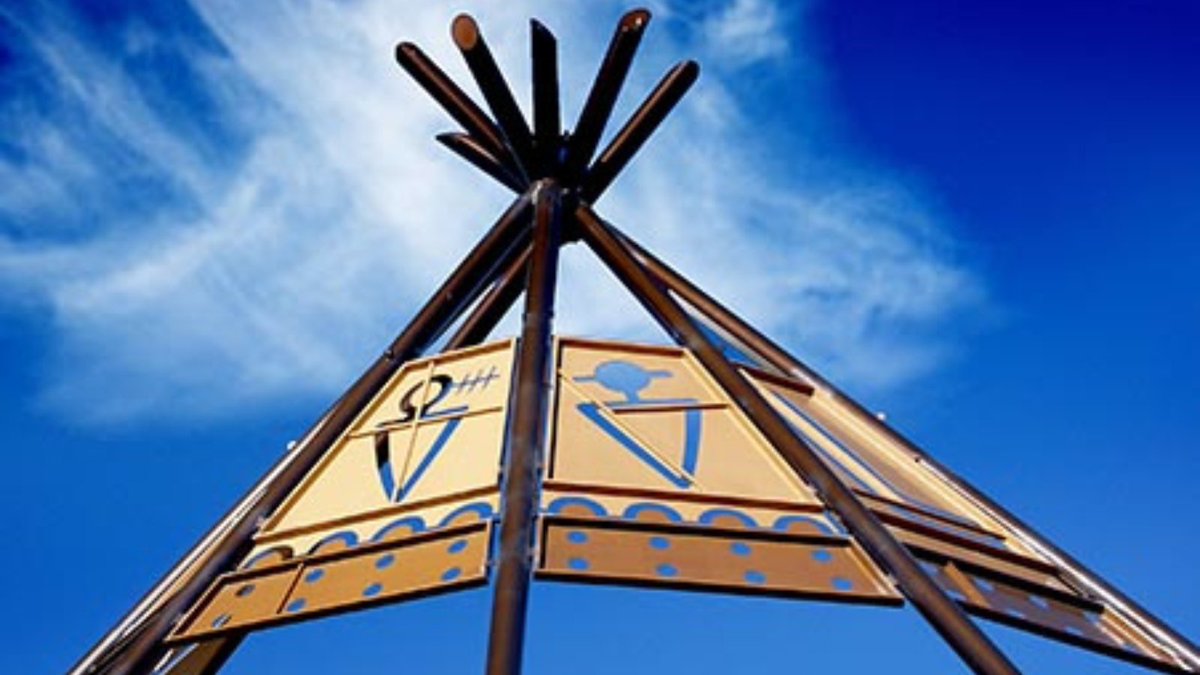 On this day in 1877 Treaty 7 was signed at Blackfoot Crossing (Soyóóhpawahko) between the British Crown and Indigenous Nations of Southern Alberta. Today we invite you to reflect on how you’ve benefited from treaty rights and familiarize yourself with treaty obligations.
