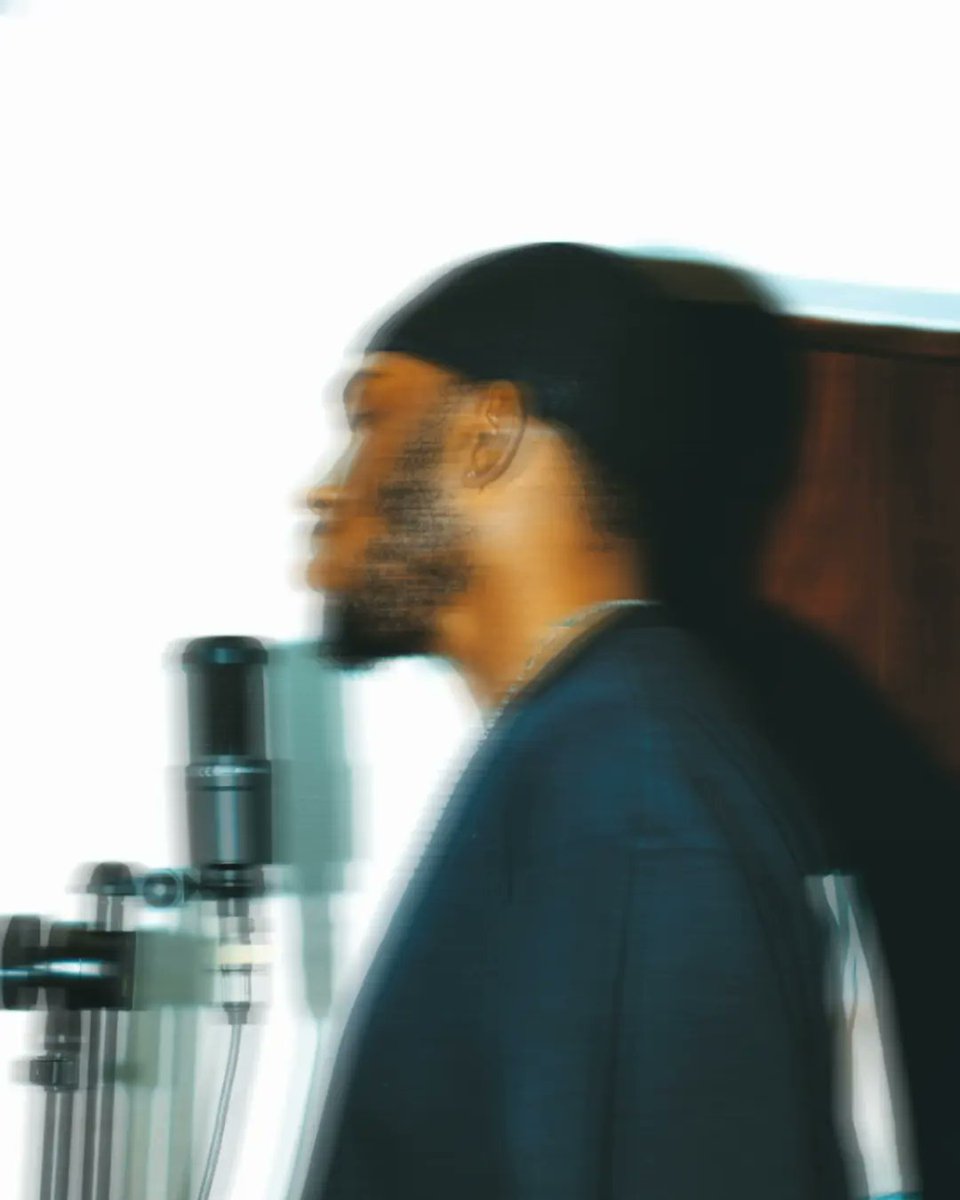 BugattiBurnz's tweet photo. Brazy Militation 🌍
#wegomakeesoundcrazy
#bigspliff
#notimetowastetime https://t.co/dPHIpr6Rzb