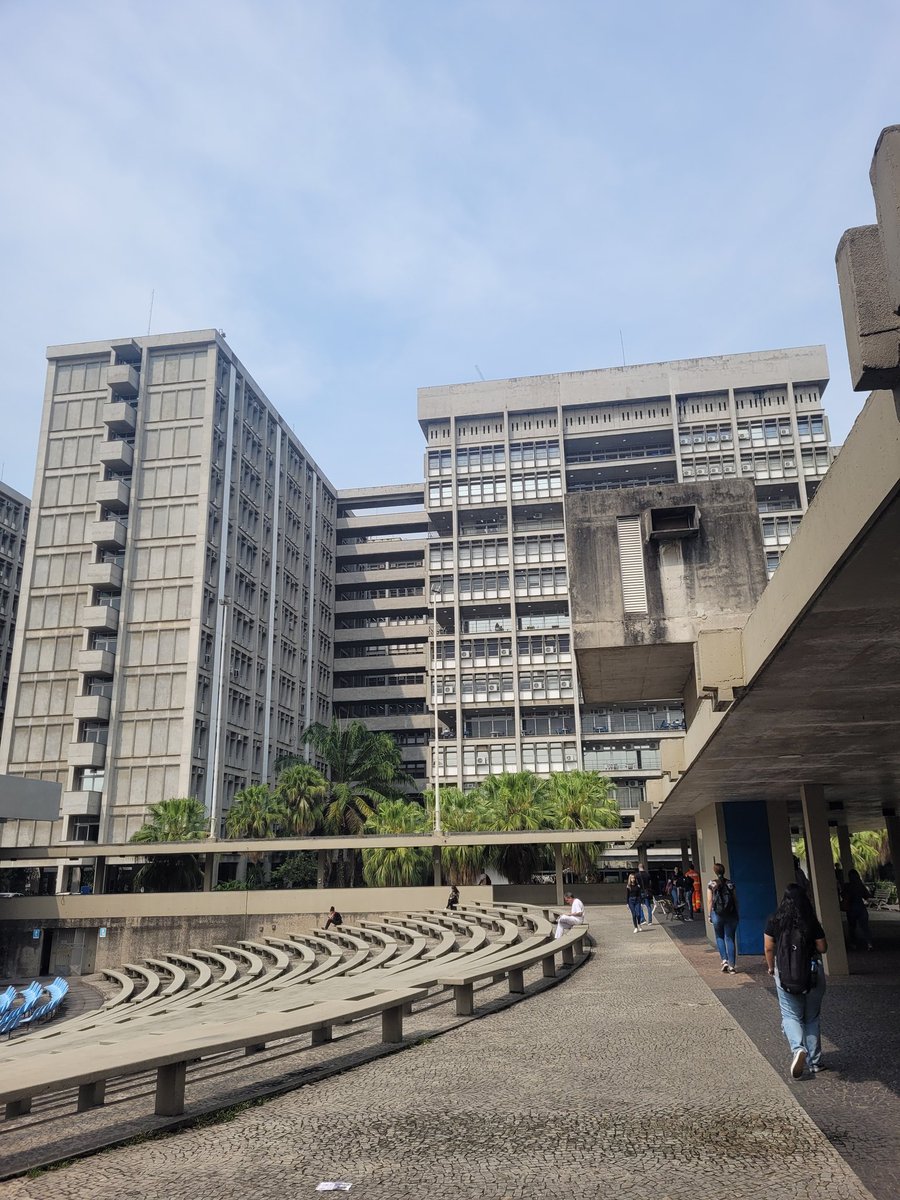 oceanmaciel's tweet photo. Back at my university after a long field season + conference. @UERJ_oficial #ibrag #posdoc https://t.co/caalaLwXsJ